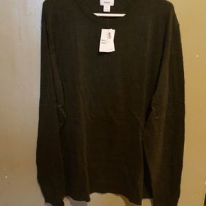 Mens sweater.